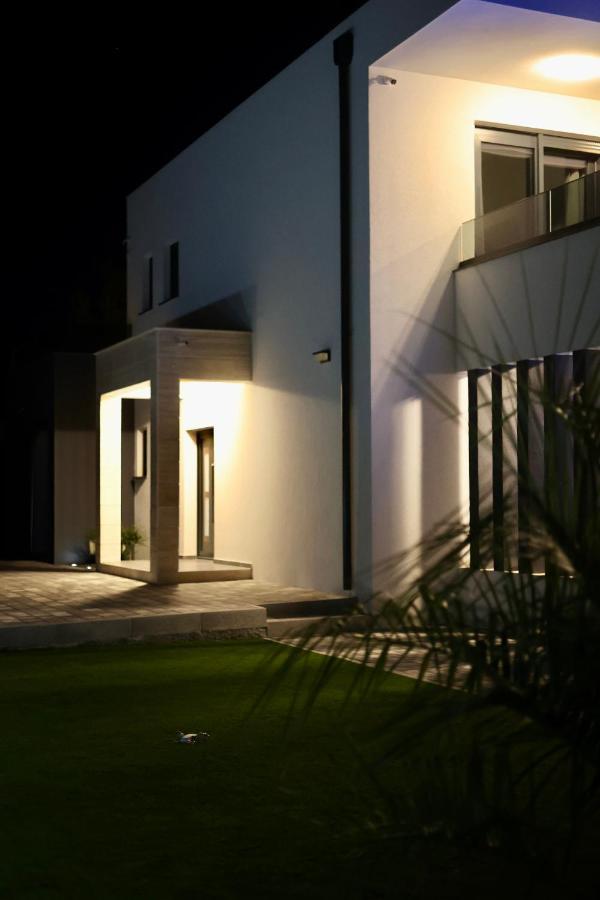 Villa Mila Vrsi Ngoại thất bức ảnh